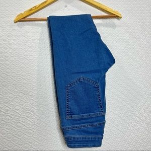 H&M Light Blue Skinny Jeans, Size 4